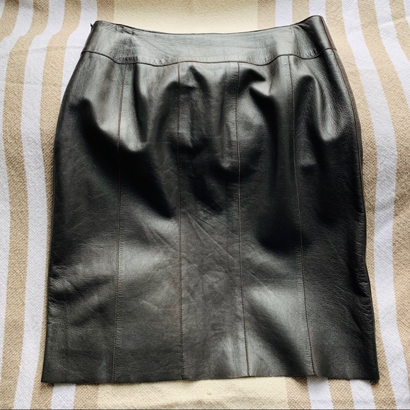 SOLD Akris Punto skirt - Picture 4 of 8